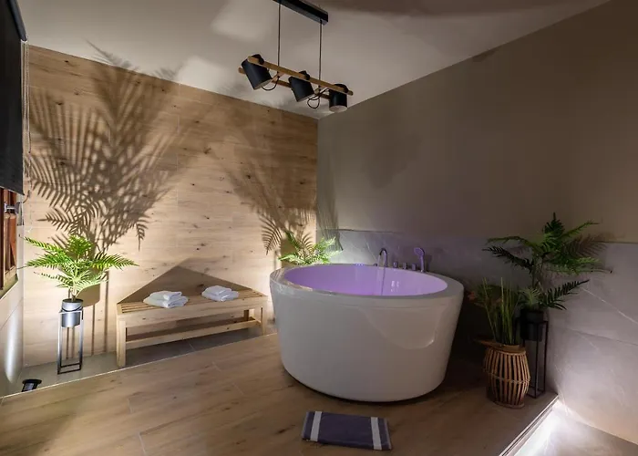 Noho Boutique , Premium Living Dikeou 8