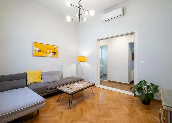 Central5 Boutique Apartments With Common Garden Next To Metro